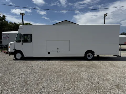 More photos of 2017 Freightliner MT55 Chassis at DeBary Truck Sales, FL
