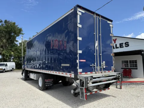 More photos of 2019 Isuzu FTR at DeBary Truck Sales, FL