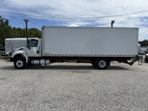 More photos of 2019 International DuraStar 4300 at DeBary Truck Sales, FL