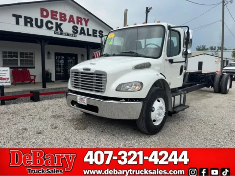 White 2017 Freightliner M2 106 for sale in Sanford, FL