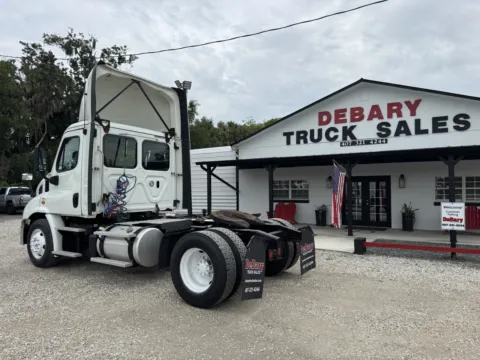 Another view of 2018 Freightliner Cascadia for sale in Sanford, FL at DeBary Truck Sales