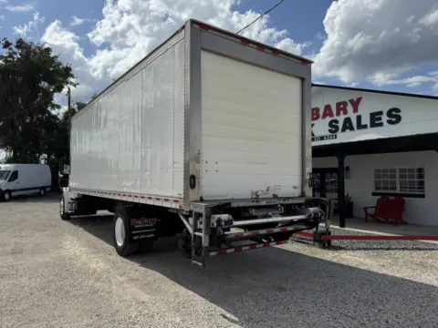 More photos of 2020 FREIGHTLINER M2-106 BUSINESS CLASS at DeBary Truck Sales, FL