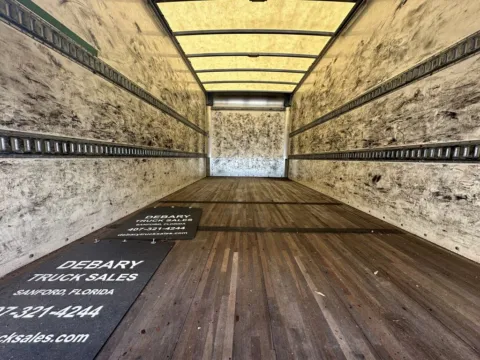 More photos of 2017 Supreme Dry Van at DeBary Truck Sales, FL