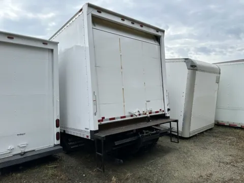 More photos of 2016 Morgan 20' Dry Box at DeBary Truck Sales, FL