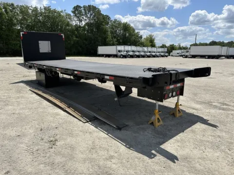 More photos of 2020 Morgan Flatbed at DeBary Truck Sales, FL
