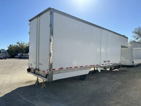 More photos of 2017 Kentucky Moving Body at DeBary Truck Sales, FL
