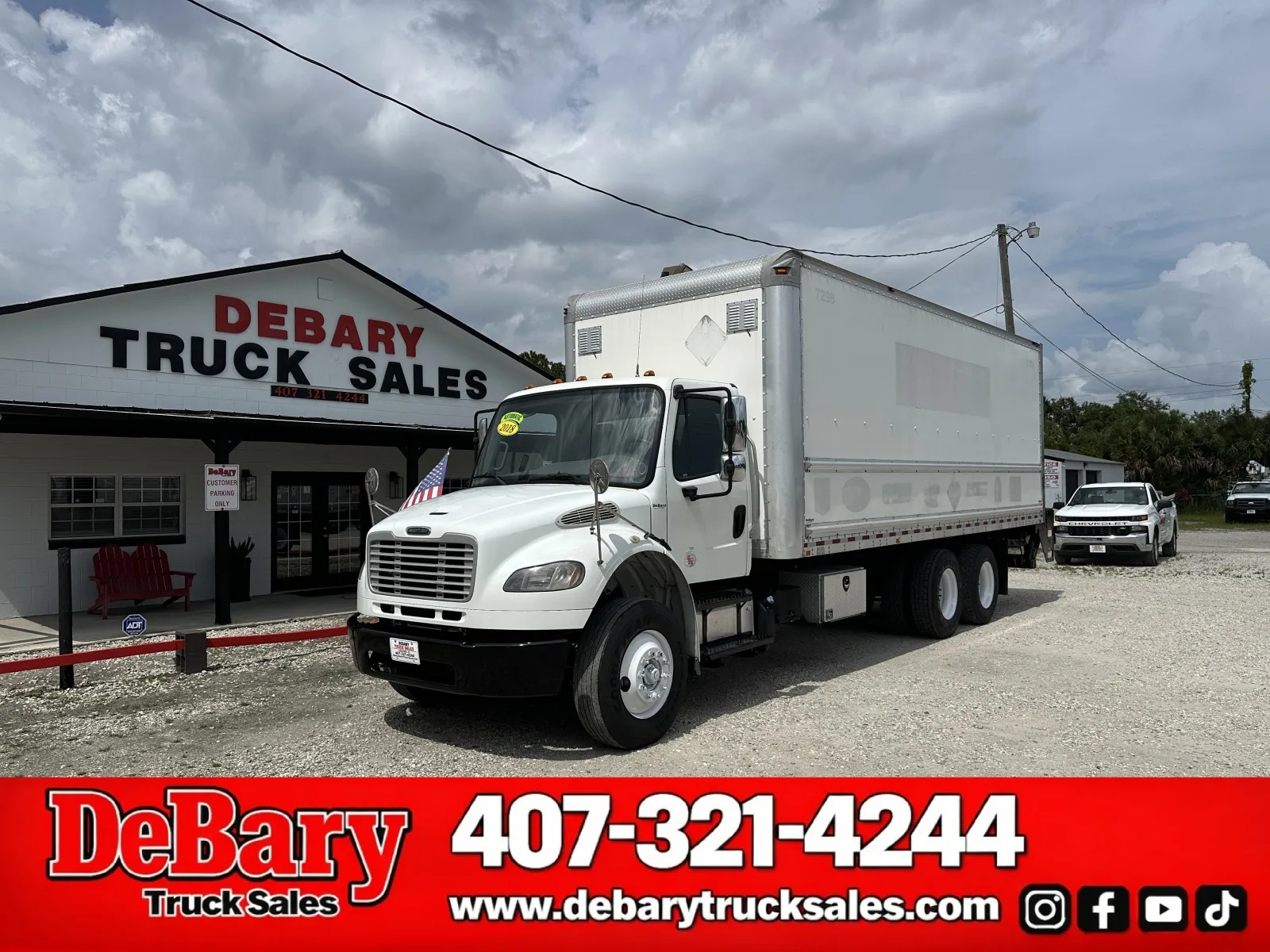 White 2018 Freightliner M2 106 for sale in Sanford, FL