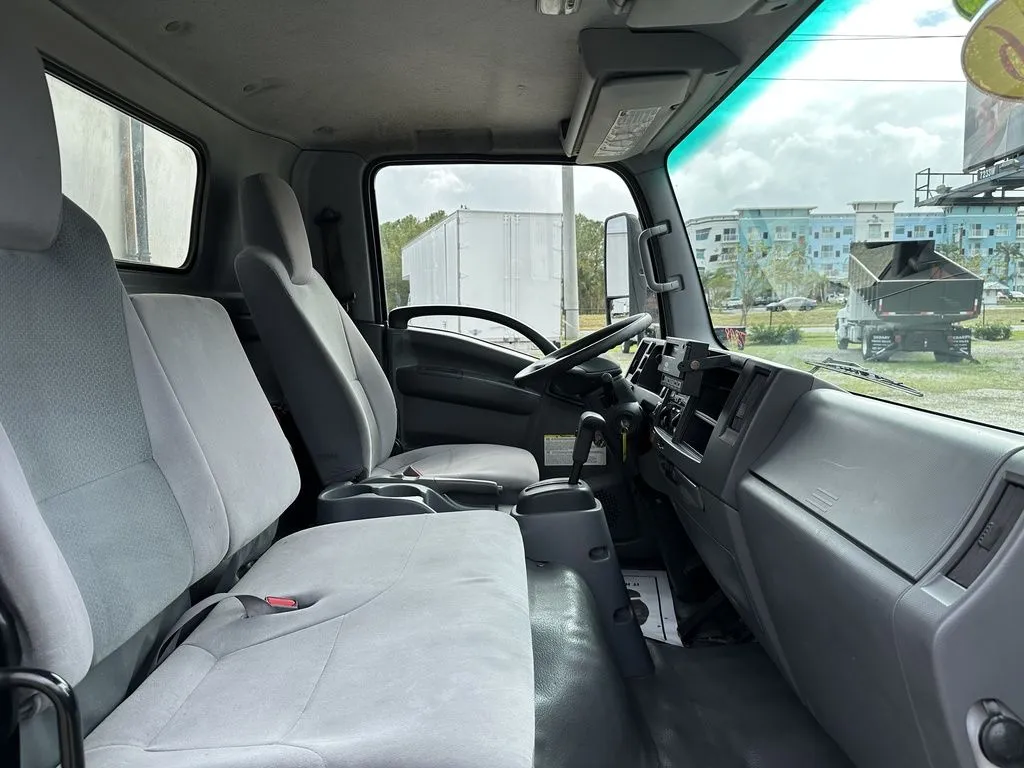 2016 Isuzu NPR XD - Photo 28