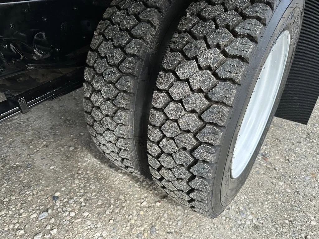2016 Isuzu NPR XD - Photo 14