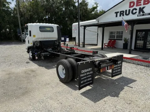 More photos of 2021 Isuzu NPR at DeBary Truck Sales, FL