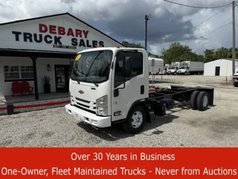 White 2021 Isuzu NPR for sale in Sanford, FL