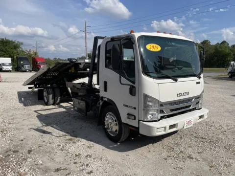 Another view of 2019 Isuzu NRR for sale in Sanford, FL at DeBary Truck Sales