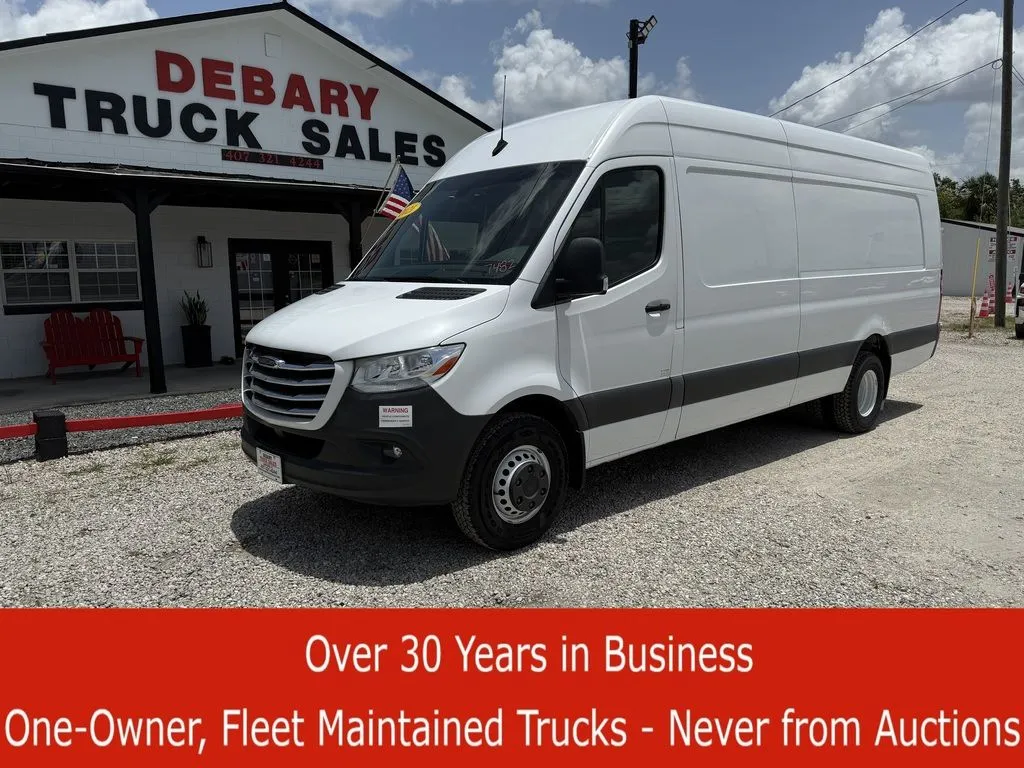 White 2021 Freightliner Sprinter 3500 for sale in Sanford, FL