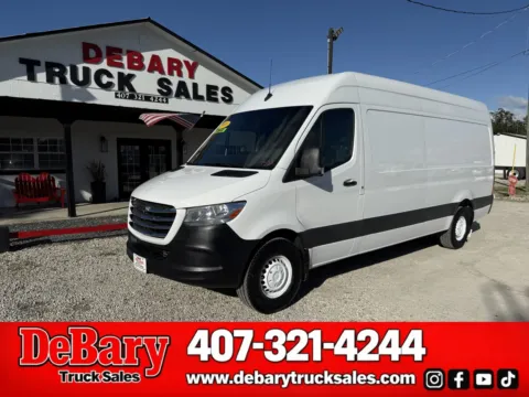 White 2019 Freightliner Sprinter 2500 for sale in Sanford, FL