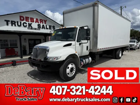 White 2018 International DuraStar 4300 for sale in Sanford, FL