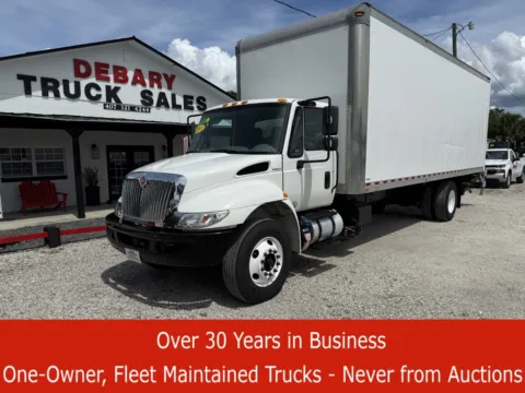 White 2018 International DuraStar 4300 for sale in Sanford, FL