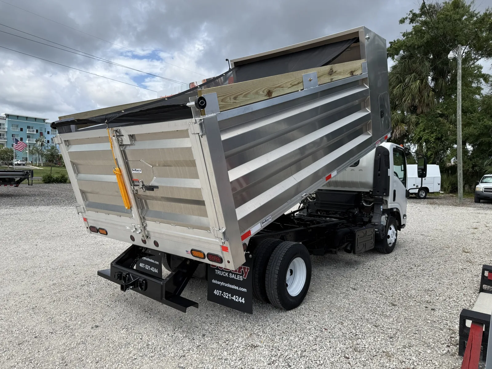 2020 Isuzu NPR HD - Photo 7