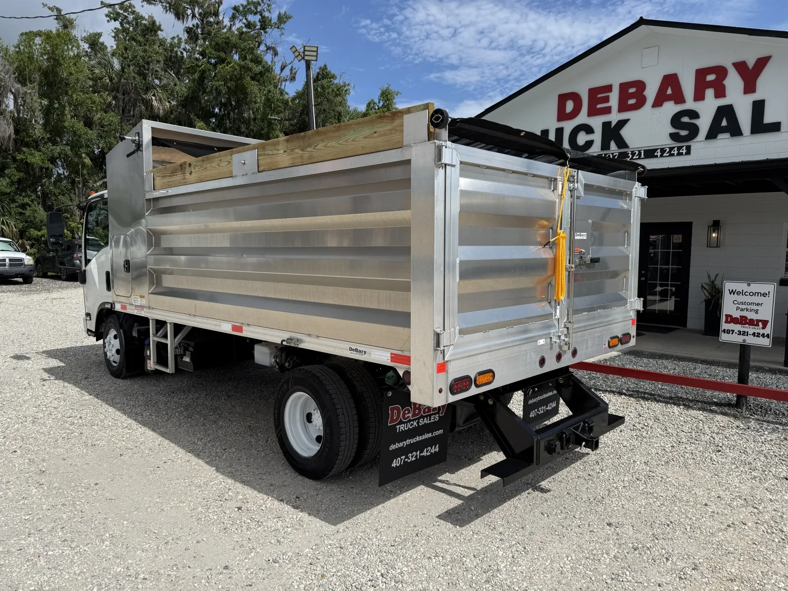 2020 Isuzu NPR HD - Photo 10