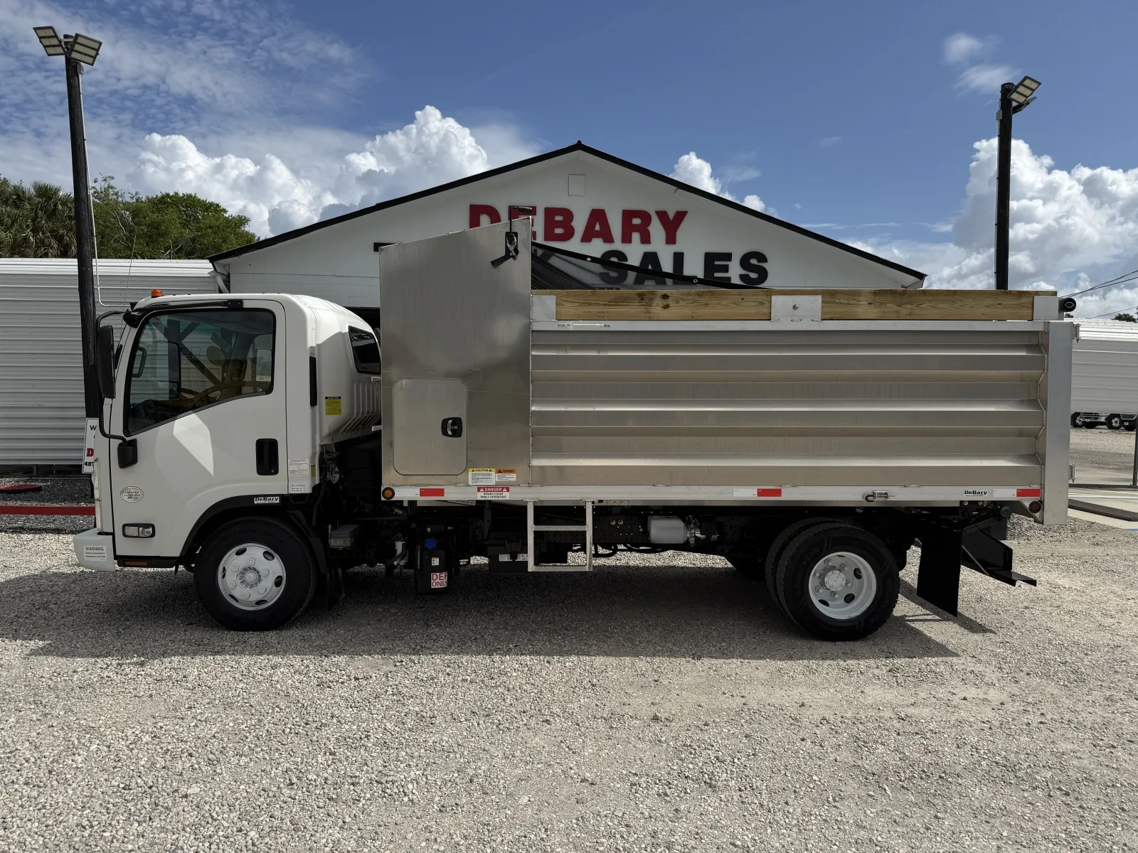 2020 Isuzu NPR HD - Photo 9
