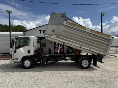 More photos of 2020 Isuzu NPR at DeBary Truck Sales, FL
