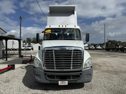 Another view of 2017 Freightliner Cascadia for sale in Sanford, FL at DeBary Truck Sales