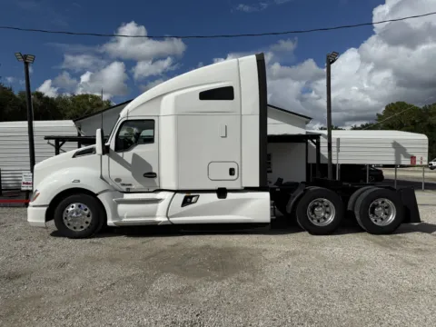 More photos of 2022 Kenworth T680 at DeBary Truck Sales, FL