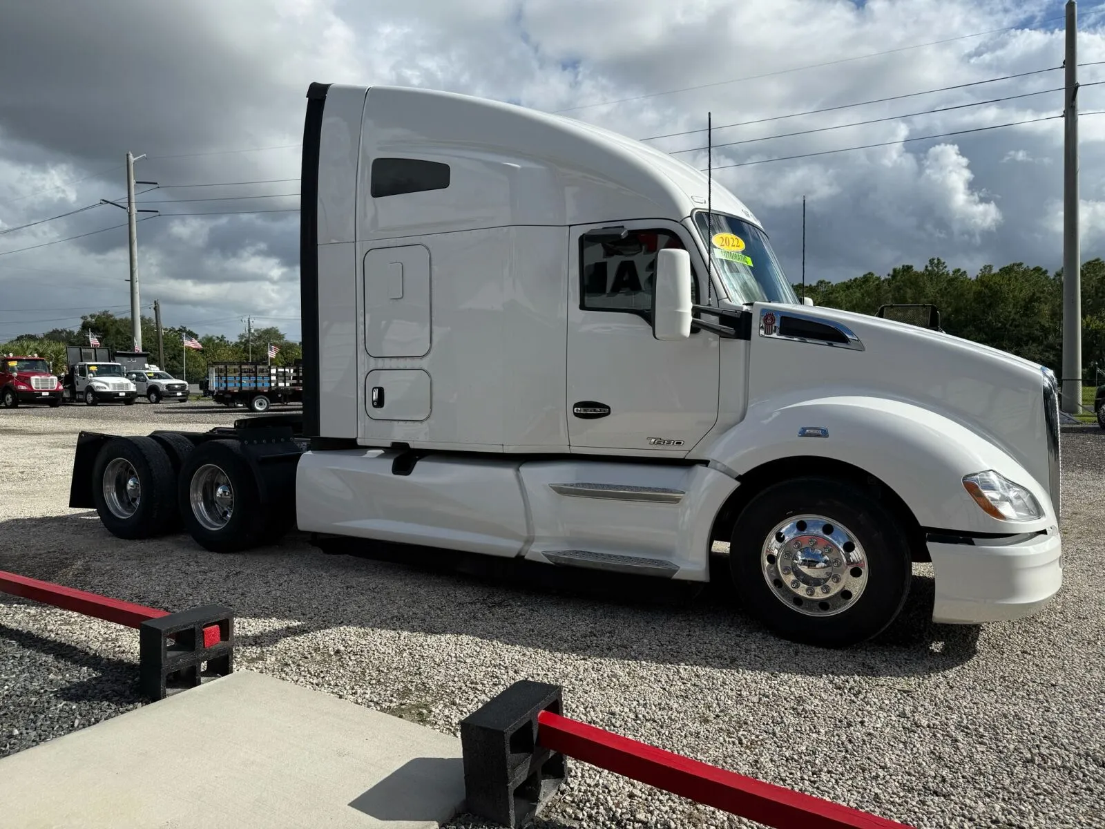 More photos of 2022 Kenworth T680 at DeBary Truck Sales, FL