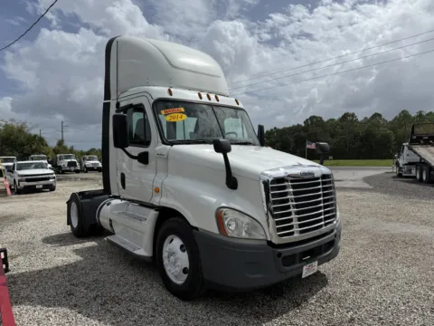 Another view of 2014 Freightliner Cascadia for sale in Sanford, FL at DeBary Truck Sales