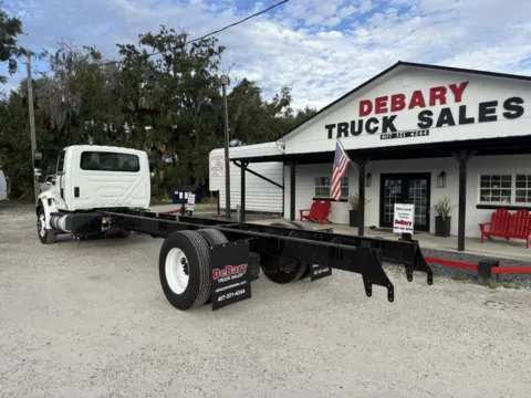 More photos of 2018 International DuraStar 4300 at DeBary Truck Sales, FL
