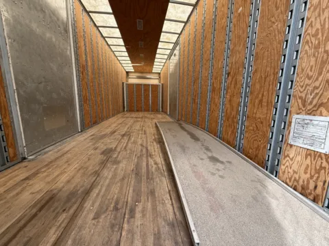 More photos of 2021 Supreme Moving Body at DeBary Truck Sales, FL