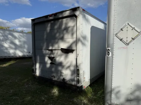 More photos of 2017 Supreme Dry Van at DeBary Truck Sales, FL