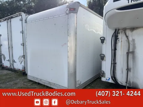 White 2017 Supreme Dry Van for sale in Sanford, FL