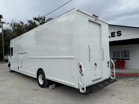 More photos of 2018 Freightliner MT55 at DeBary Truck Sales, FL