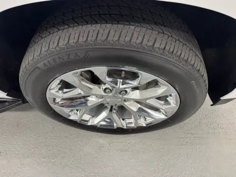 More photos of 2022 GMC Yukon XL SLE at Woody Folsom Chevrolet GMC, GA