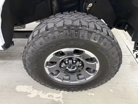 More photos of 2024 Ford Super Duty F-250 SRW LARIAT at Woody Folsom Chevrolet GMC, GA