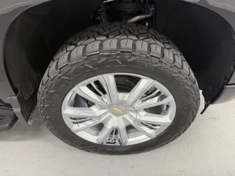 More photos of 2023 Chevrolet Silverado 1500 High Country at Woody Folsom Chevrolet GMC, GA