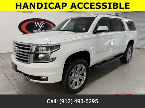White 2017 Chevrolet Suburban LT for sale in Baxley, GA