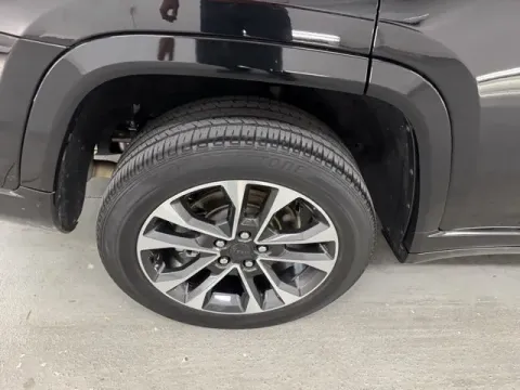 More photos of 2022 Jeep Grand Cherokee L Overland at Woody Folsom Chevrolet GMC, GA