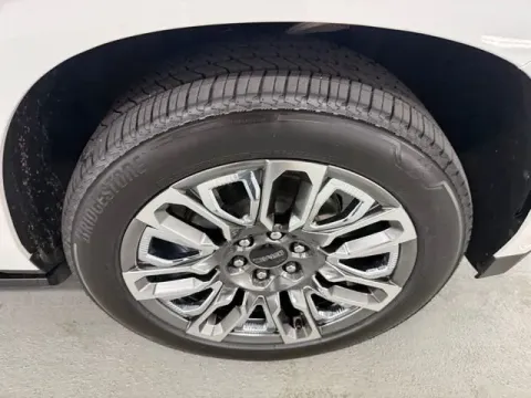 More photos of 2024 GMC Yukon Denali Ultimate at Woody Folsom Chevrolet GMC, GA