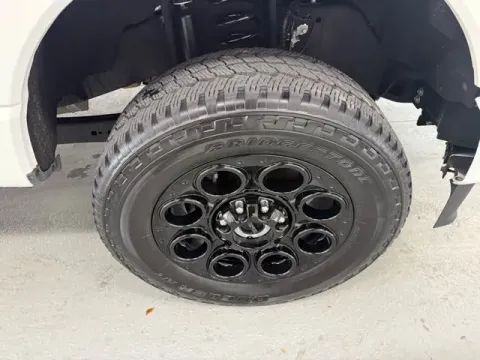 More photos of 2025 Ford Super Duty F-250 SRW LARIAT at Woody Folsom Chevrolet GMC, GA