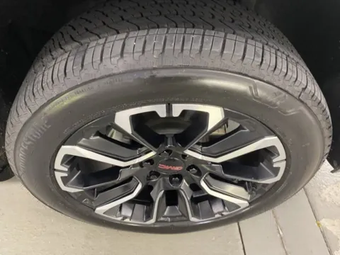 More photos of 2022 GMC Yukon XL Denali at Woody Folsom Chevrolet GMC, GA