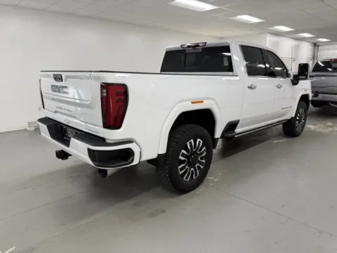 More photos of 2024 GMC Sierra 2500HD Denali Ultimate at Woody Folsom Chevrolet GMC, GA