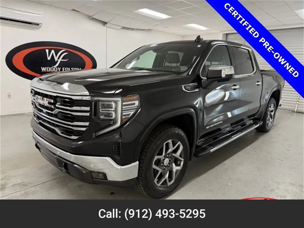 2025 GMC Sierra 1500 SLT's photo