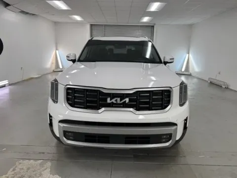 Photos of 2023 Kia Telluride SX Prestige for sale in Baxley, GA at Woody Folsom Chevrolet GMC