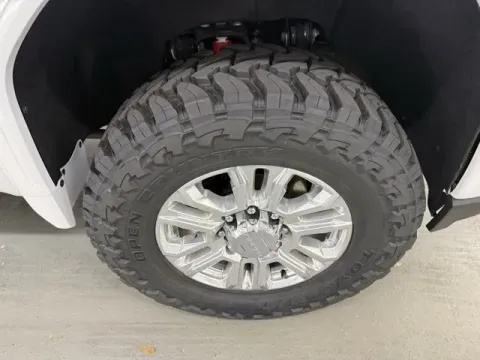 More photos of 2022 GMC Sierra 2500HD Denali at Woody Folsom Chevrolet GMC, GA