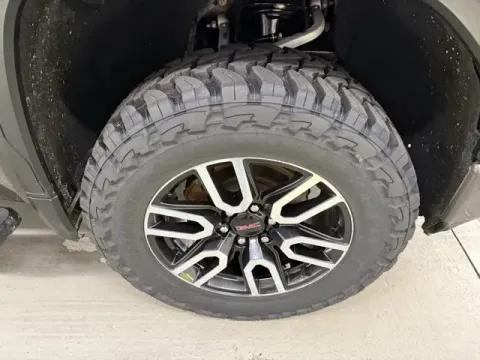 More photos of 2020 GMC Sierra 1500 AT4 at Woody Folsom Chevrolet GMC, GA