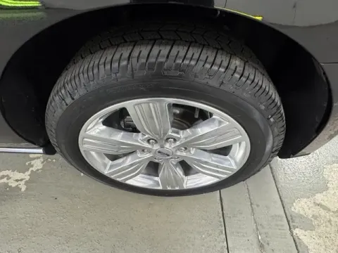 More photos of 2023 Ford Expedition Platinum at Woody Folsom Chevrolet GMC, GA