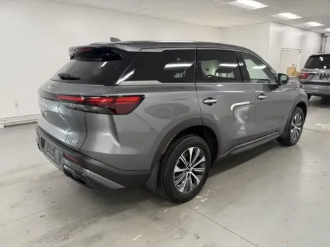 More photos of 2025 INFINITI QX60 PURE at Woody Folsom CDJR of Baxley, GA