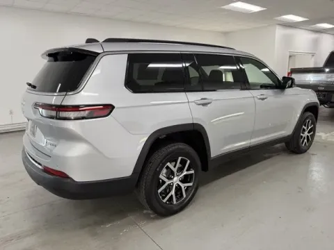 More photos of 2025 Jeep Grand Cherokee L Limited at Woody Folsom CDJR of Baxley, GA