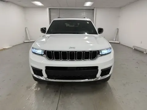 Photos of 2025 Jeep Grand Cherokee L Limited for sale in Baxley, GA at Woody Folsom CDJR of Baxley